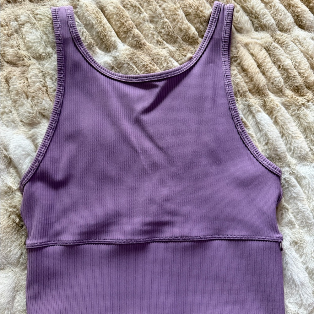 LULULEMON Power Pivot Tank Top - size 4